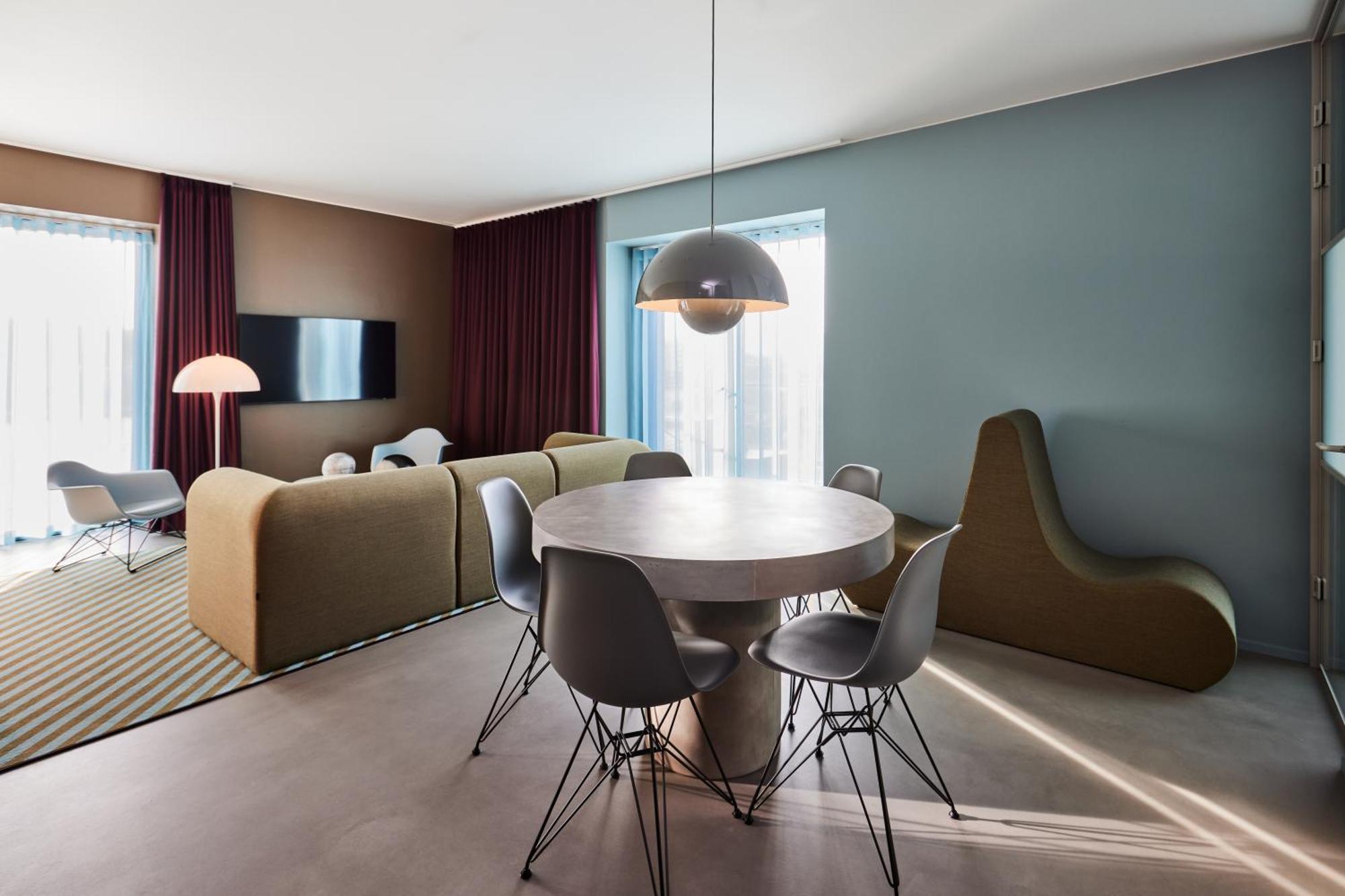 Kirk Suites 瓦埃勒 外观 照片