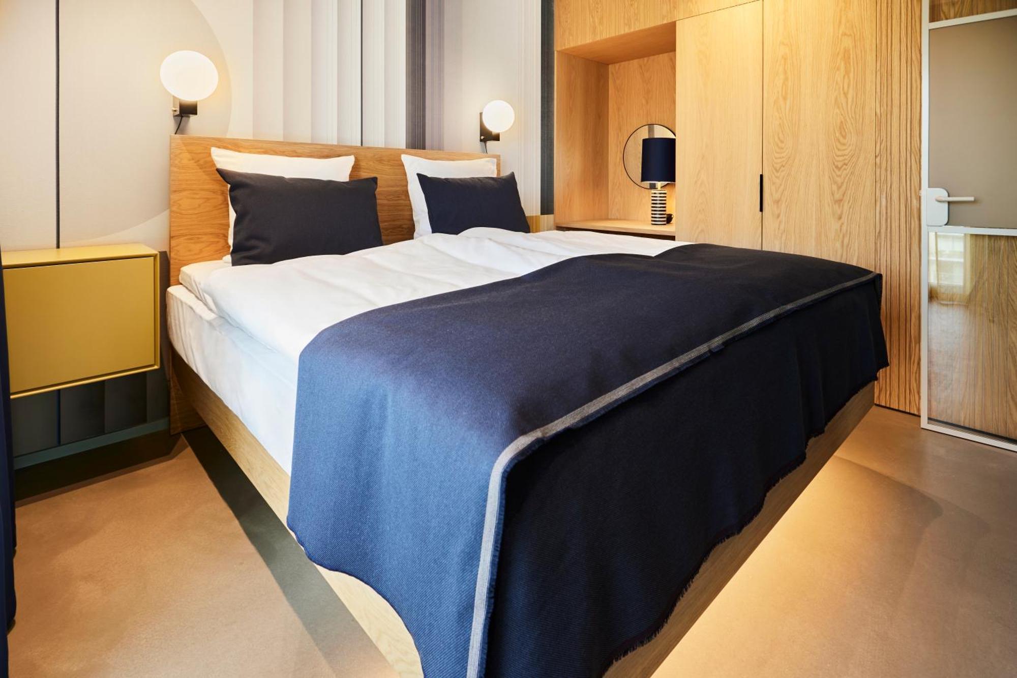Kirk Suites 瓦埃勒 外观 照片