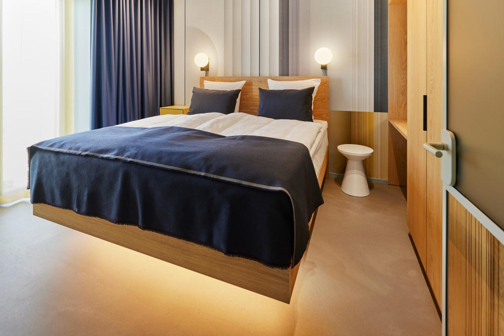 Kirk Suites 瓦埃勒 外观 照片