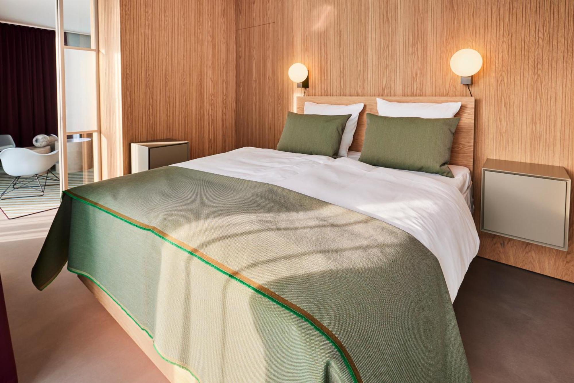 Kirk Suites 瓦埃勒 外观 照片