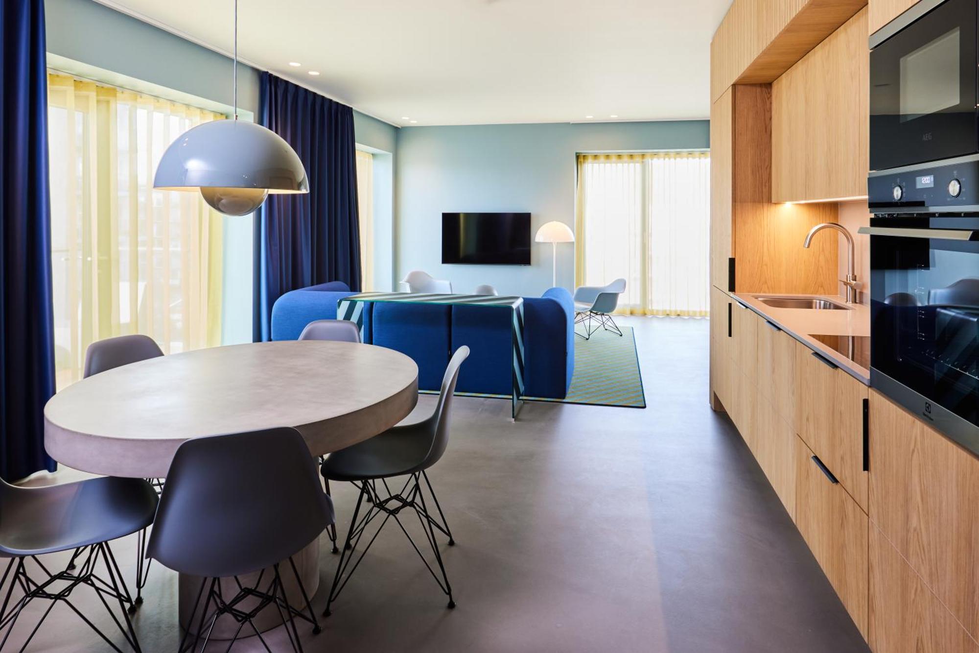 Kirk Suites 瓦埃勒 外观 照片