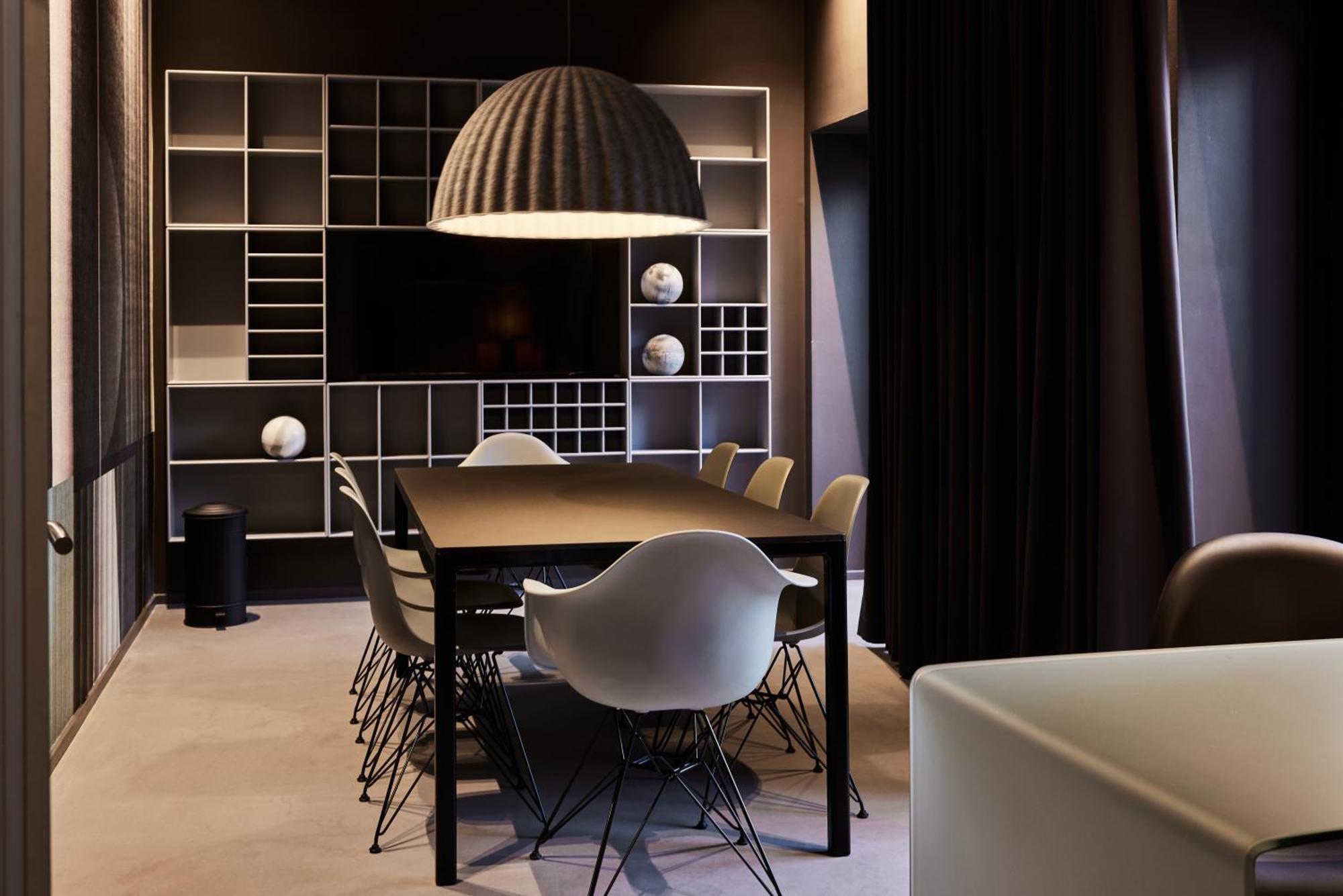 Kirk Suites 瓦埃勒 外观 照片