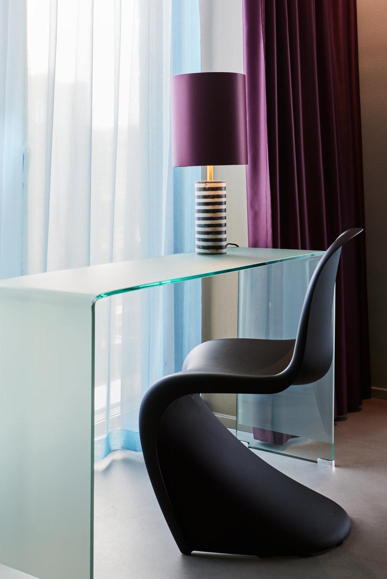 Kirk Suites 瓦埃勒 外观 照片