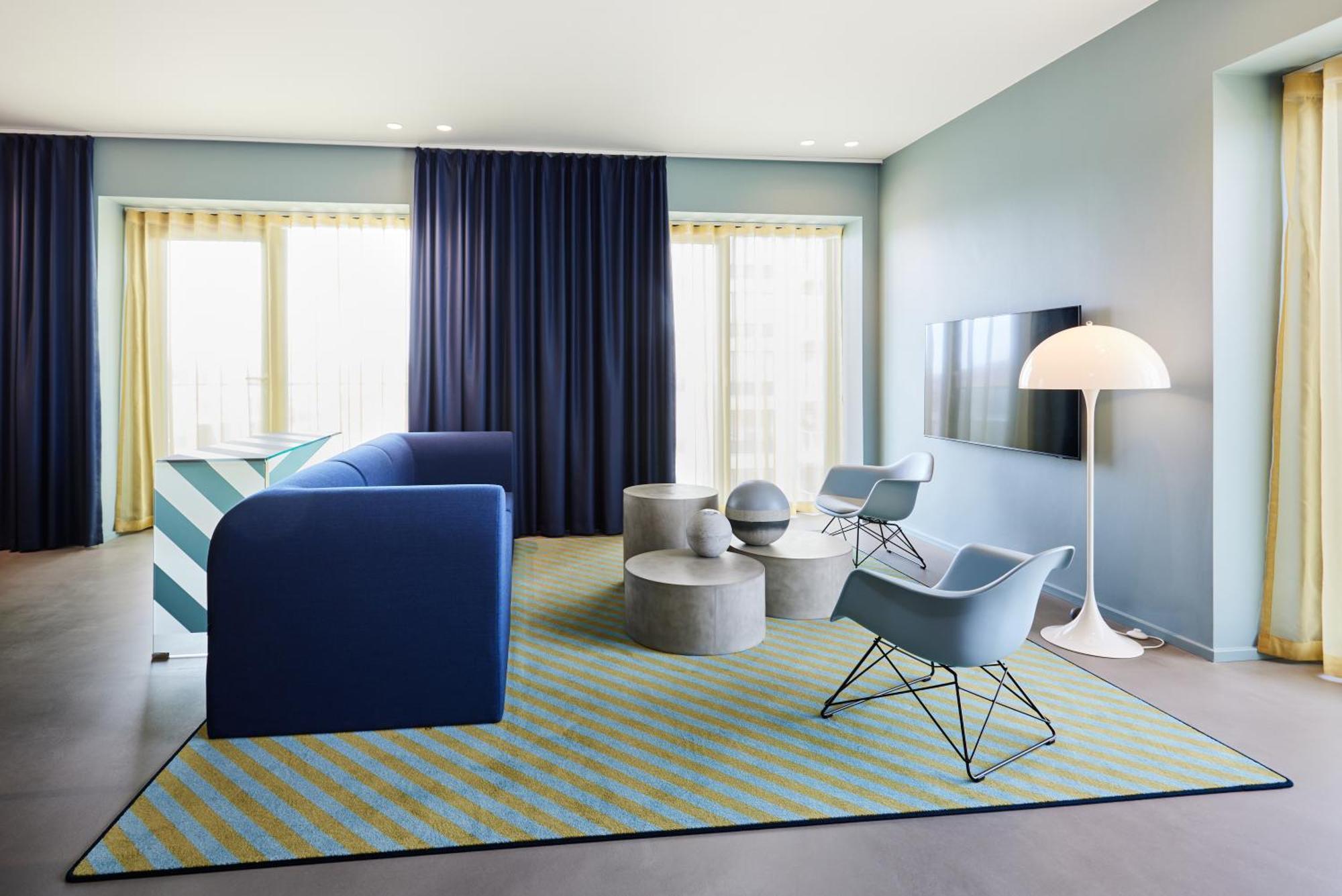 Kirk Suites 瓦埃勒 外观 照片