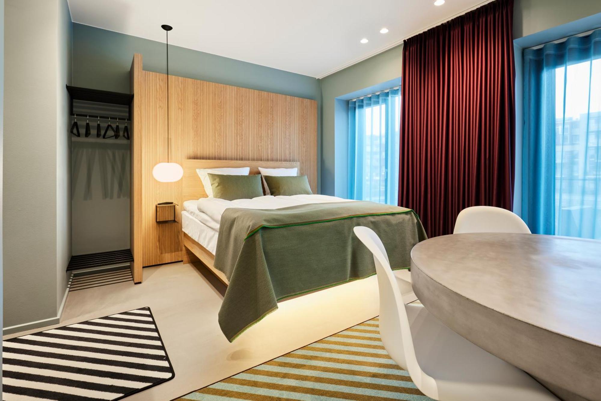 Kirk Suites 瓦埃勒 外观 照片