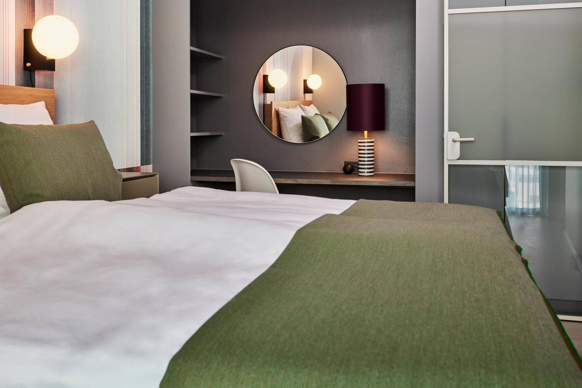 Kirk Suites 瓦埃勒 外观 照片